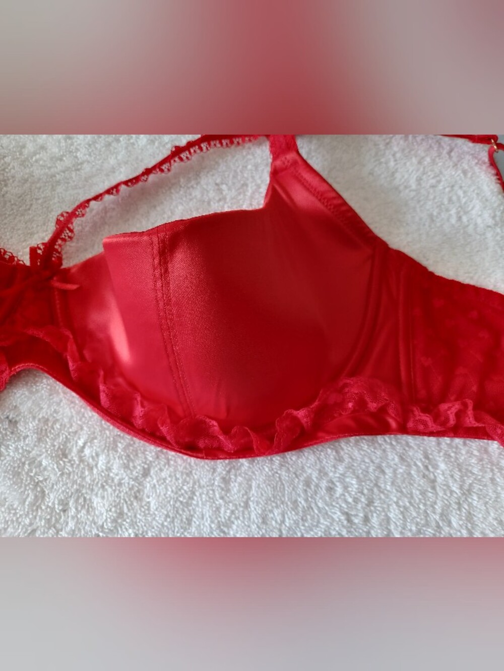 Savage X Fenty Sexy Satin Red Lace-Trim Underwire Bra, Size 42D - Picture 8 of 16